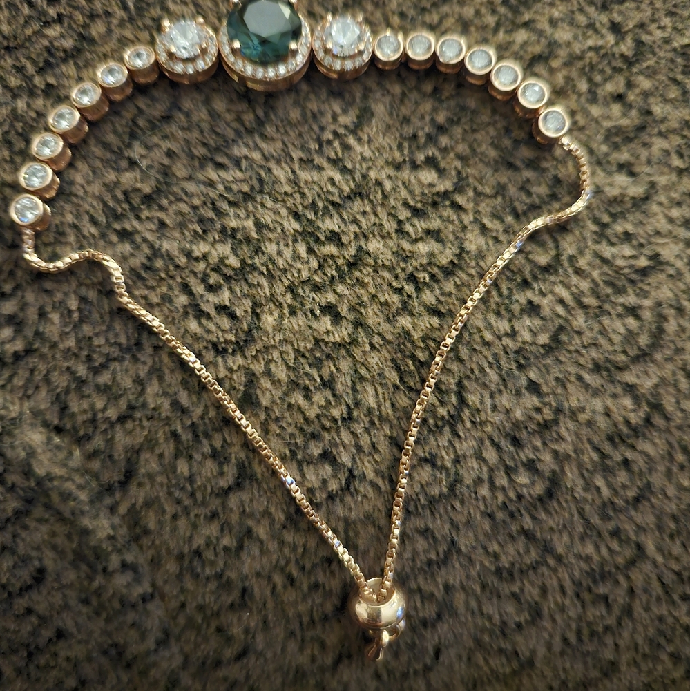 Gold bolo bracelet